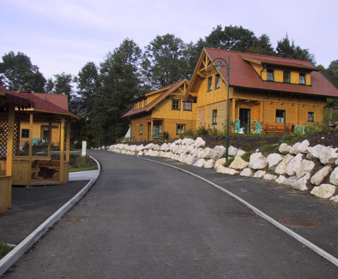 Oeko Feriendorf Schlierbach Hotel Exterior photo